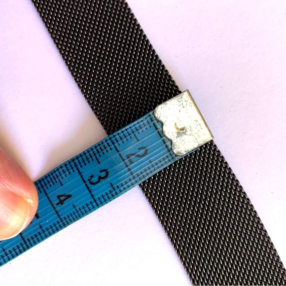 Apple Watch Milanese Loop Band - Graphite - Picture 5 of 14